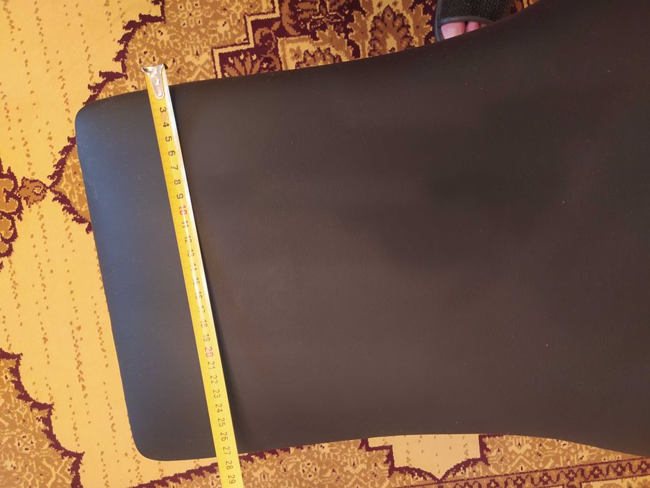 Спортивная прямая скамья для силовых упражнений