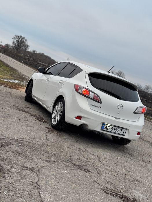 Продам MAZDA 1.6 дизель