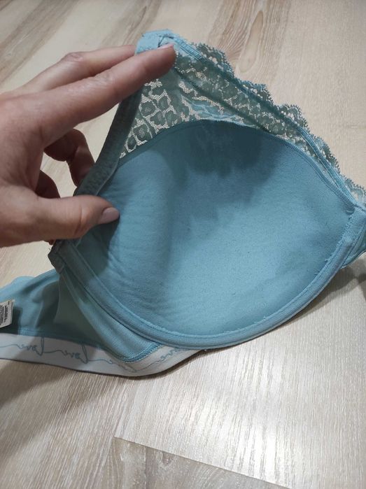 Зручний м'який бюстгальтер із мереживом, ліф із литими чашками 80F (D)