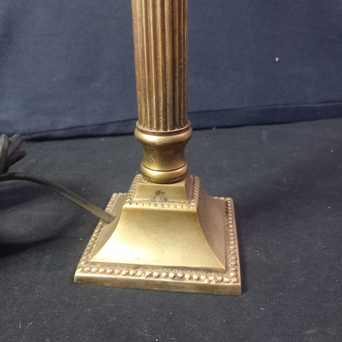 Base candeeiro em latão