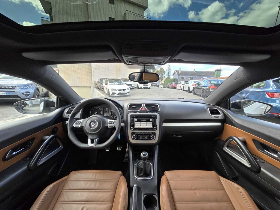 VOLKSWAGEN SCIROCCO 2.0TDI 140cv "FULL EXTRAS"