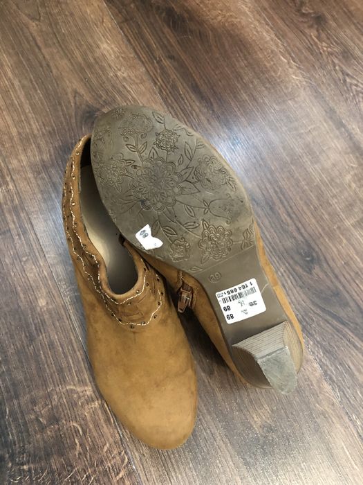 Botki damskie rude z ozdobnymi cekinami