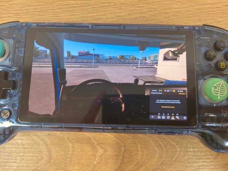 Konsola przenośna Anbernic RG556