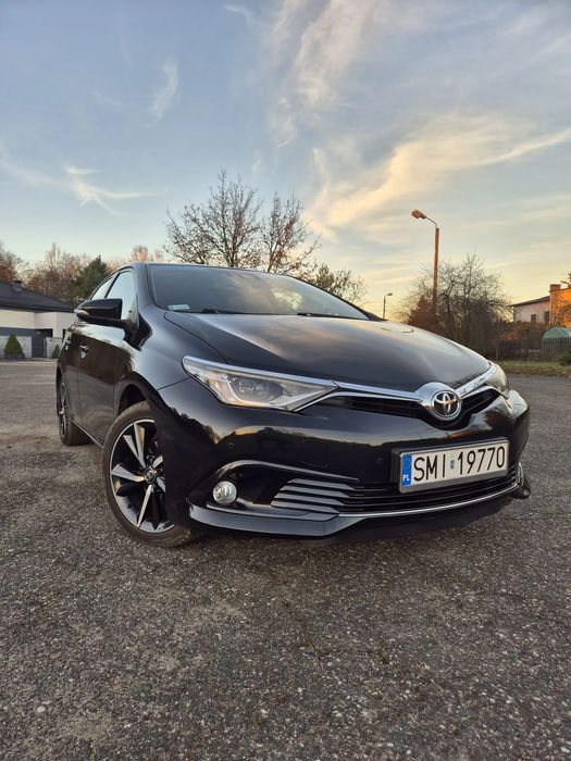 Toyota Auris Toyota Auris 1.6 Dynamic -  Bogate wyposażenie
