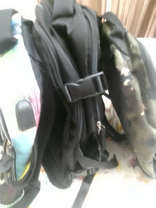 Vendo várias mochilas