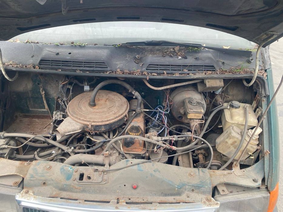 Газель 1999 року на ходу, на газу