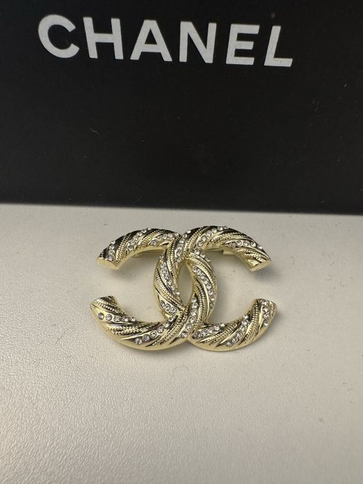 Broszka Chanel premium