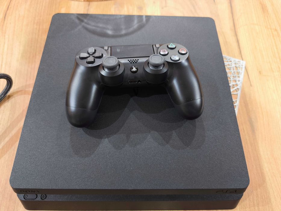 !PS4 Slim CUH-2216B HDD 1TB!! FW 9.00 Jailbreak+ Orig.Pad+ HDMI!!