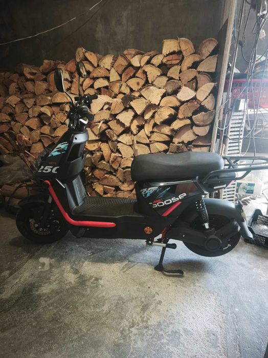 Scooter elétrica