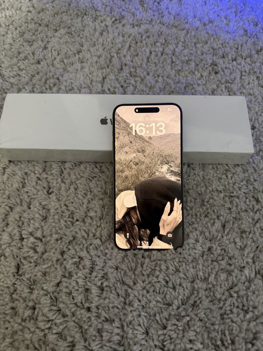 Iphone 15 cinzento com 256 GB