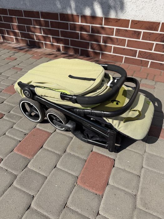 Прогулянкова коляску Cybex Beezy