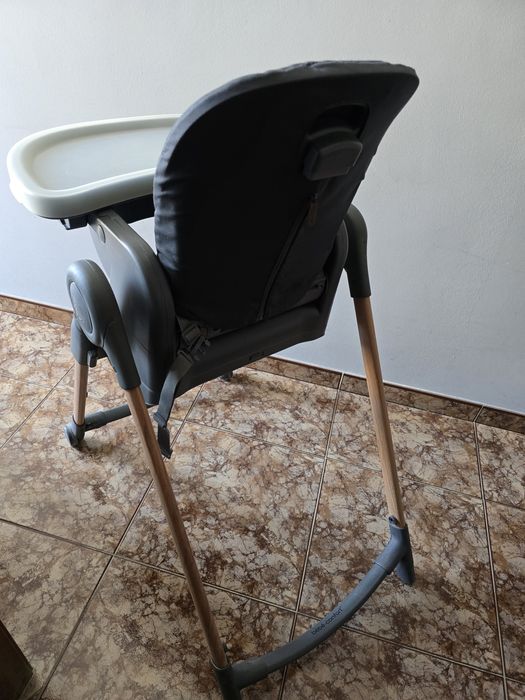 Cadeira de refeição