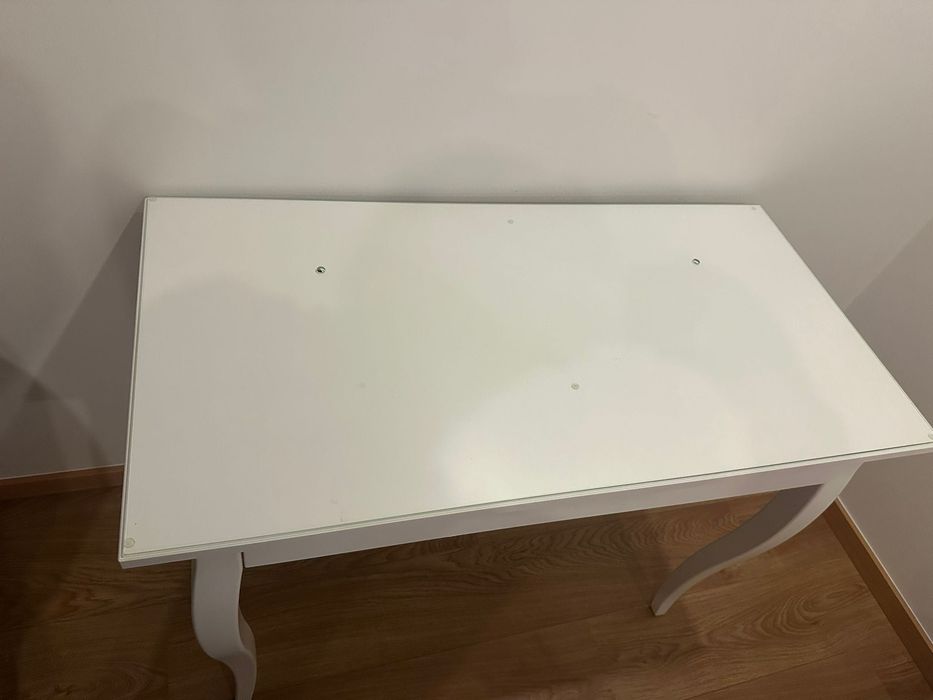 Secretaria com vidro