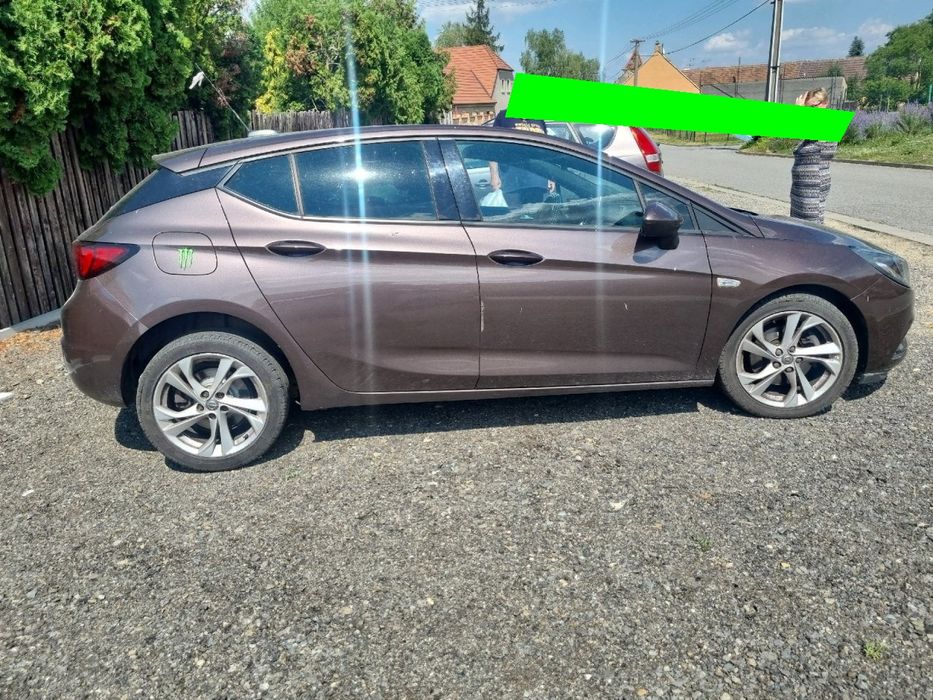 Opel Astra 1.6 biturbo uszkodzony  lewy przód