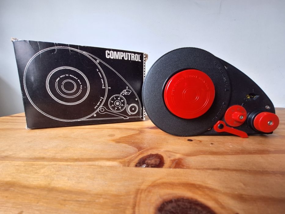 Bobinador Computrol para filme de 35mm