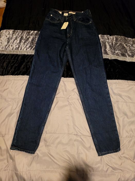 Calças Levis W 25 L 30 para mulher novas com etiqueta