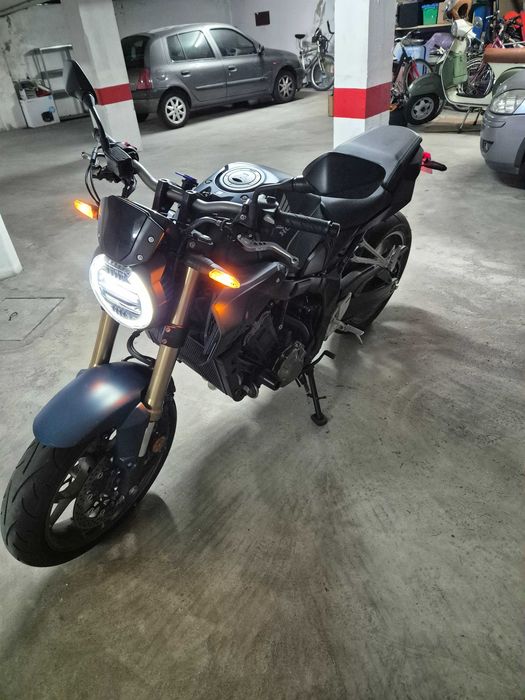 Honda CB 650R «VALOR FIXO»
