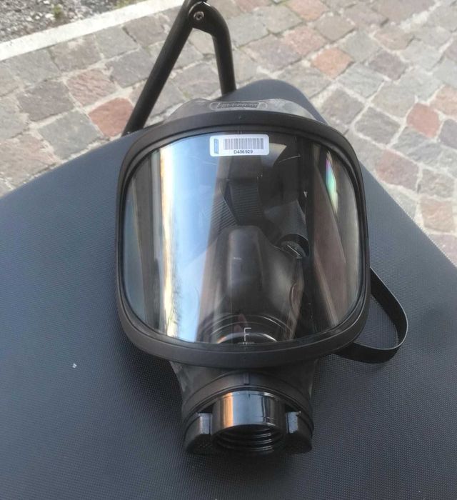 якісний респиратор протигаз на все лице маска захисту очей та дихання