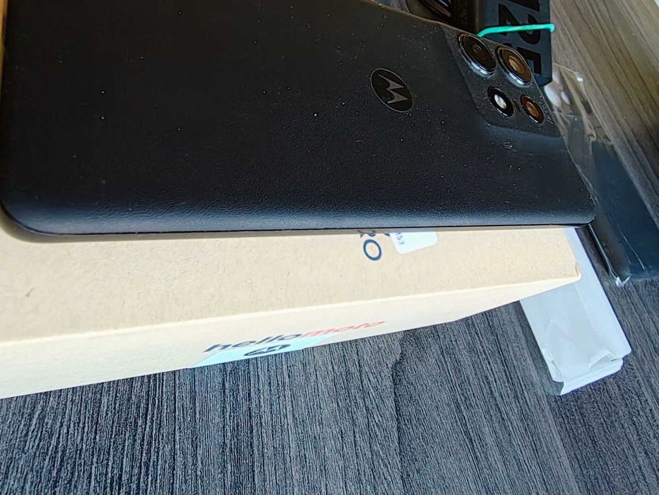 Motorola edge 50 pro jak nowa