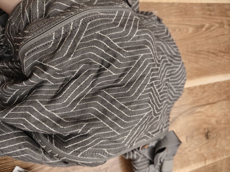 Новий слінг, ергорюкзак love carry one