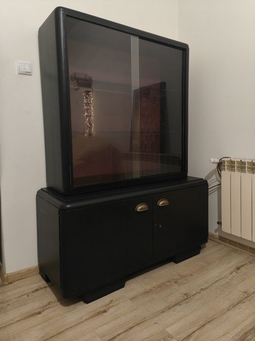 Witryna z komodą z lat 60