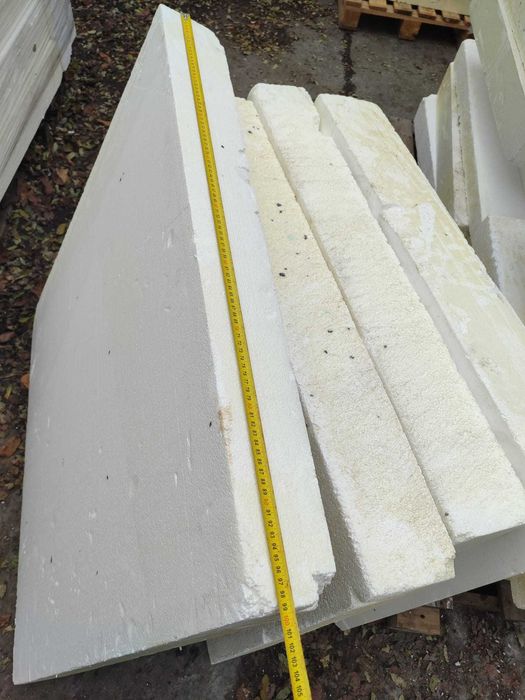 Styropian dachowy , spadki . Pozostałości po budowie