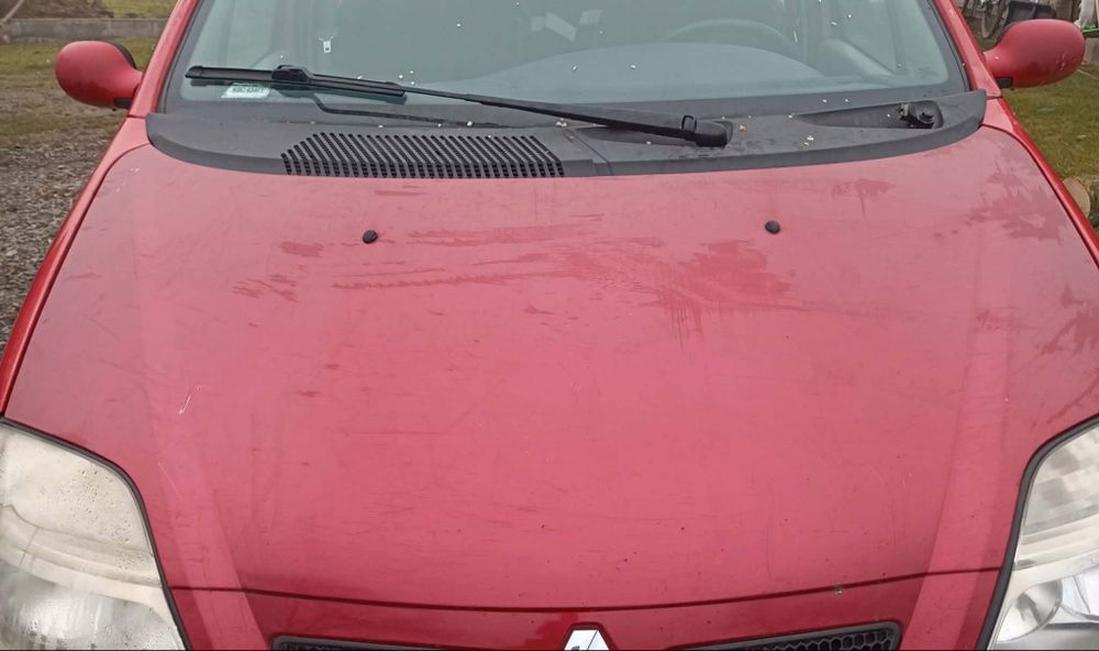 Maska samochodu Renault Megane scenic oraz tylna szyba otwierana Renau