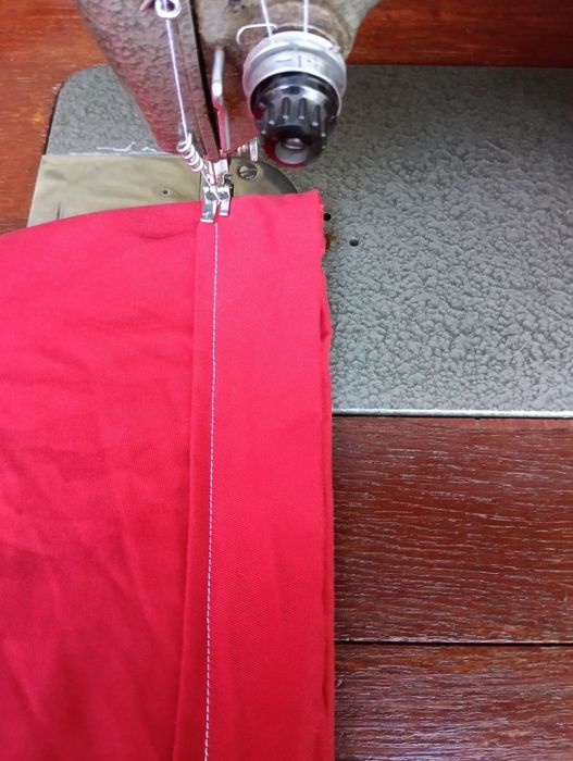 Старовинна швейна машина Lucznik