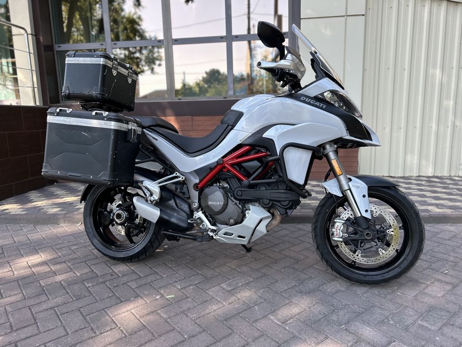 Мотоцикл Ducati Multistrada 1200S 2015 рік