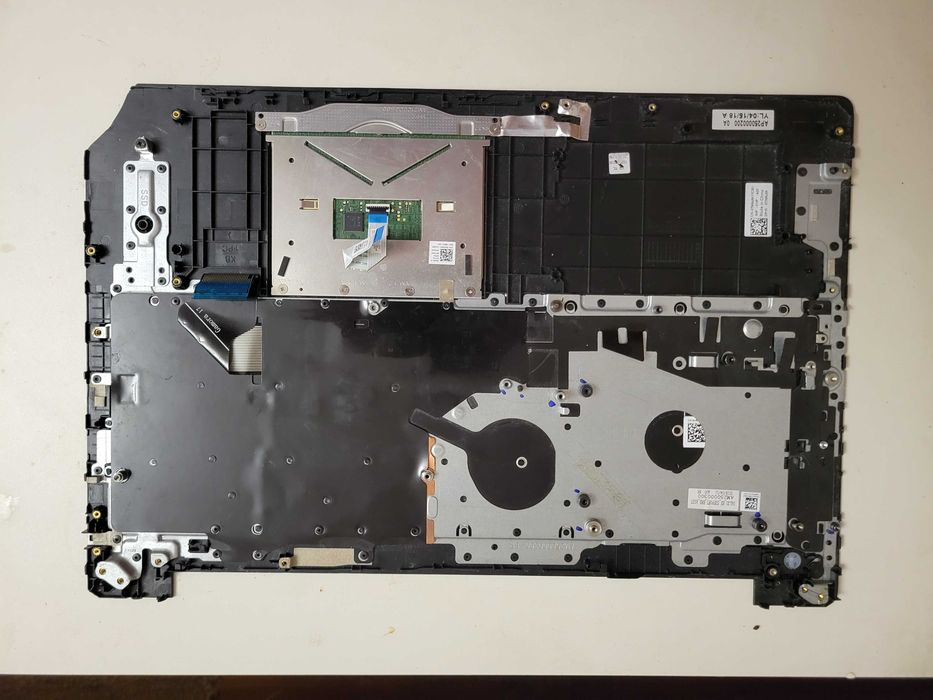 Верхня панель ноутбука Dell Latitude 3590