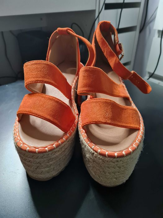 Espadryle pomarańczowe