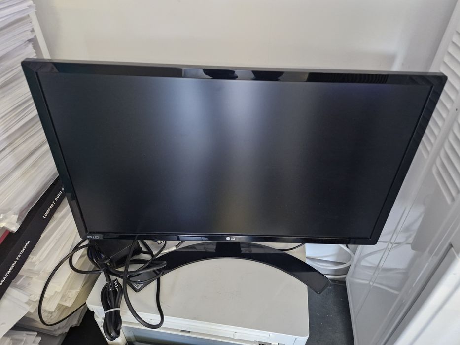 Монитор LG 23 рабочий
