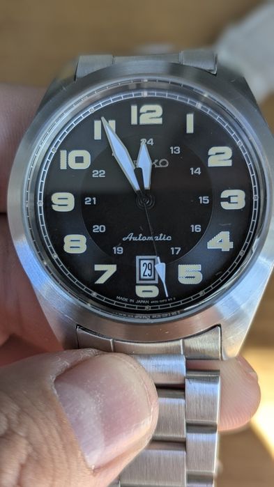 Seiko Automatic Field "Made in Japan" – Ref. SRPC85J1 (Set Completo / Excelente Estado)