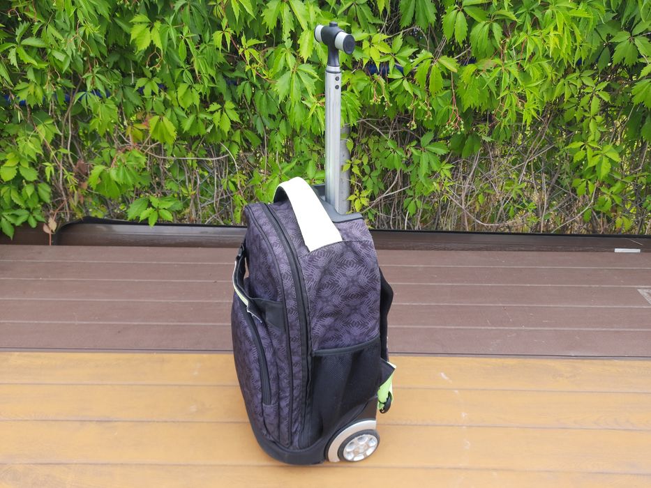 Plecak na kółkach wysuwaną rączką paso