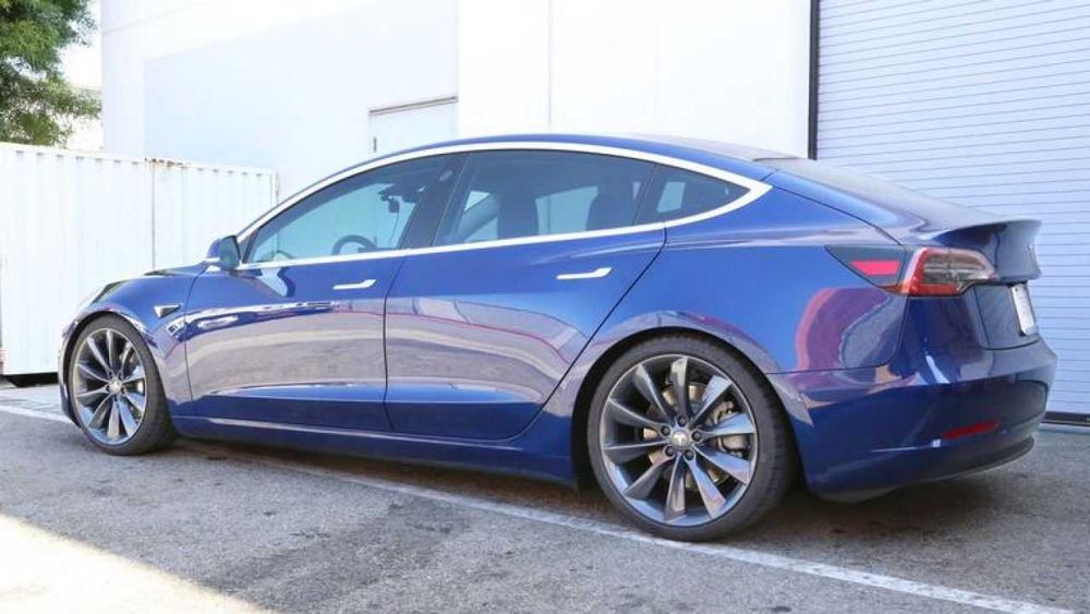 Alufelgi R21 5x114,3 Tesla Model 3 Y Performance 75 Long Range 9J ET35