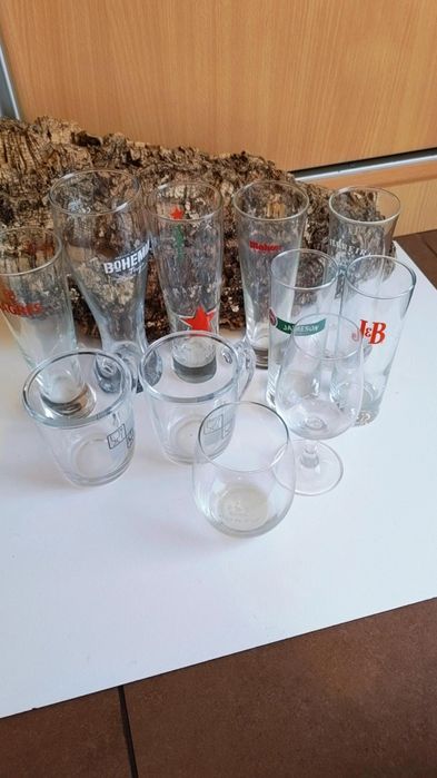 Conjunto de vários copos