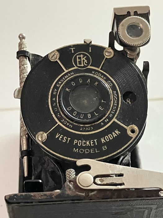 Máquina fotográfica Kodak Vest Pocket Model B