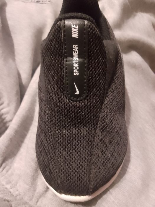 Дитячі кросівки NIKE оригінал.