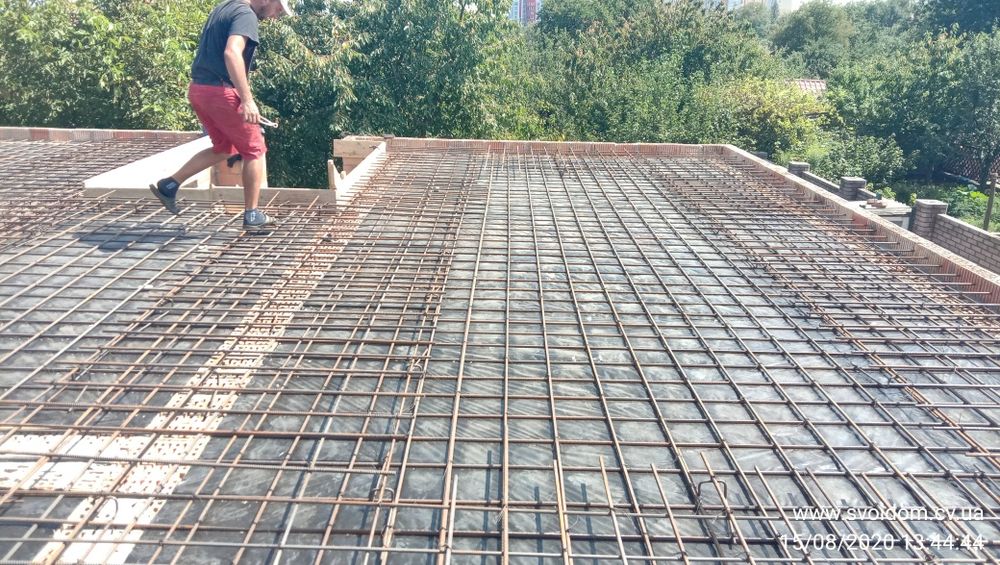 Заливка армированных железобетонных перекрытий и каркасных зданий