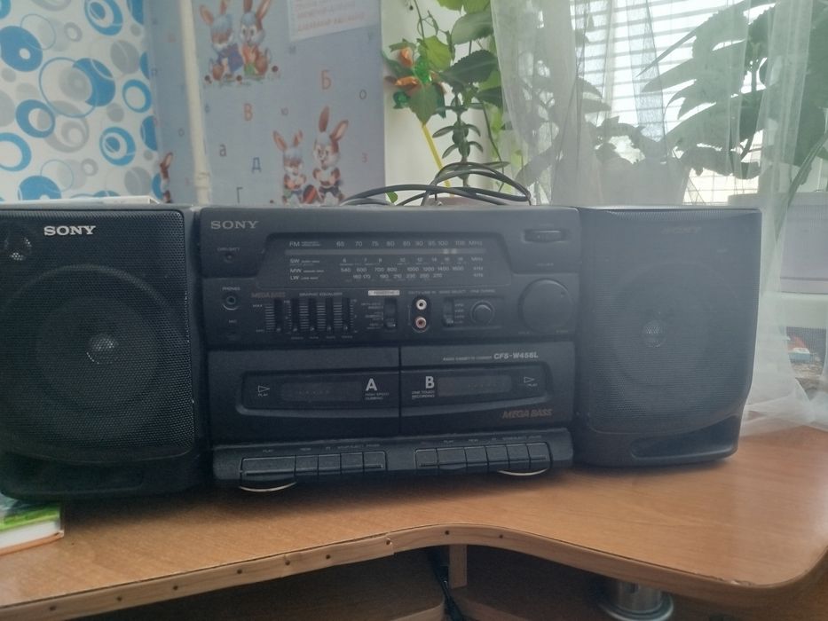 Sony,двухкассетный.