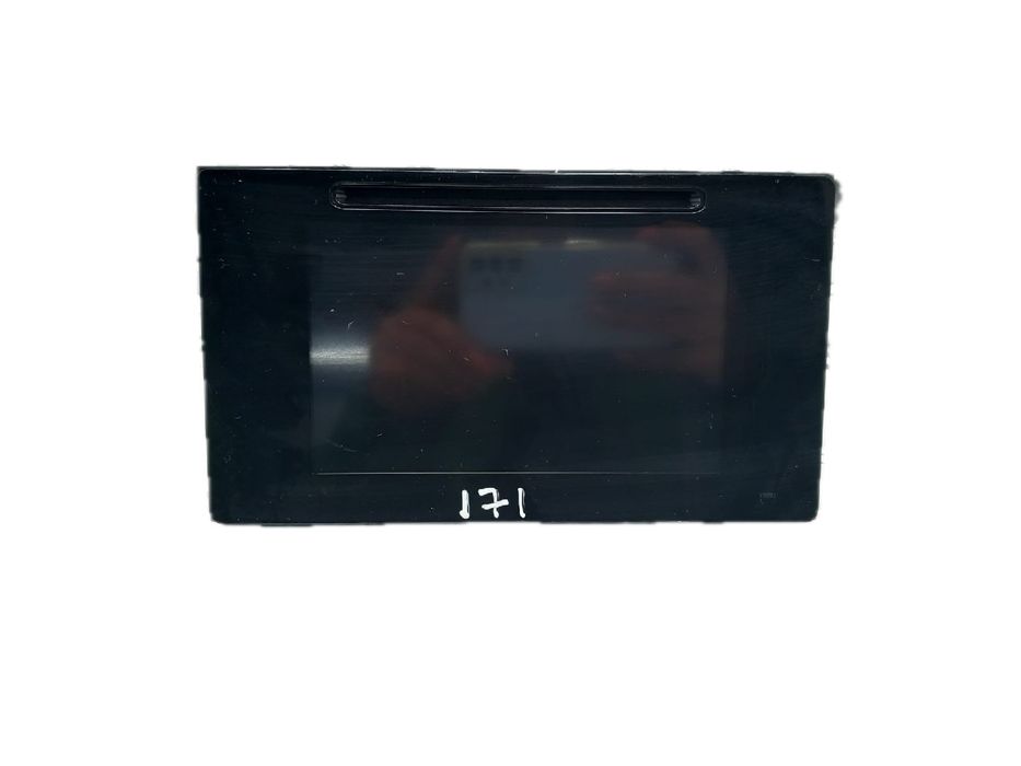 Rádio / auto-rádio TOYOTA Auris Hatchback (_E18_)