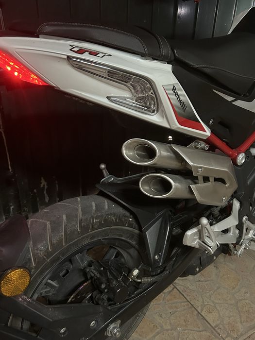 Benelli tnt 125 em excelente estado