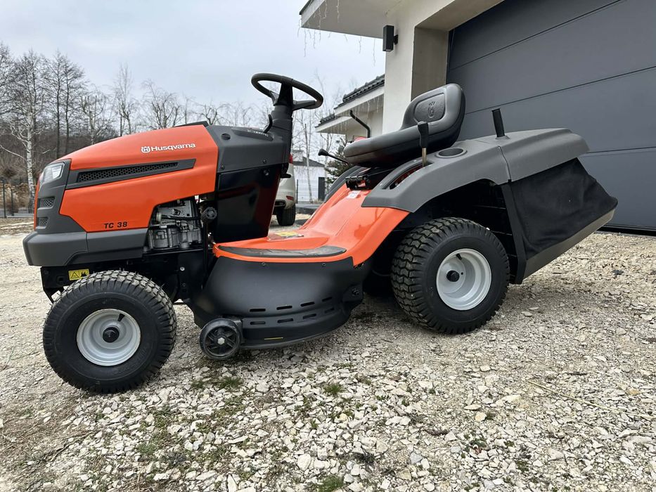 Husqvarna TC 38 Traktorek Kosiarka 12,5 KM | 102 cm | Kosz 200L