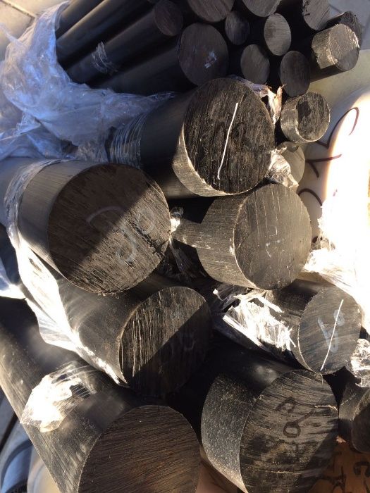 Капролон графитовый круг. Графитонаполненный полиамид Розница, порезка