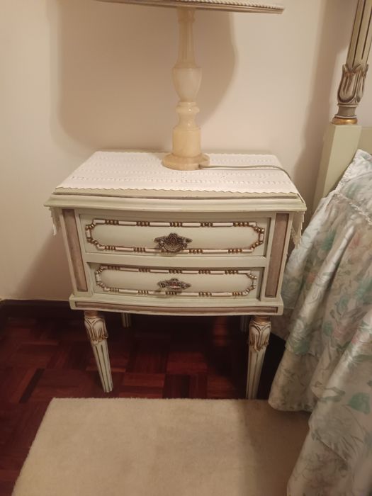 Quarto completo com cama de casal