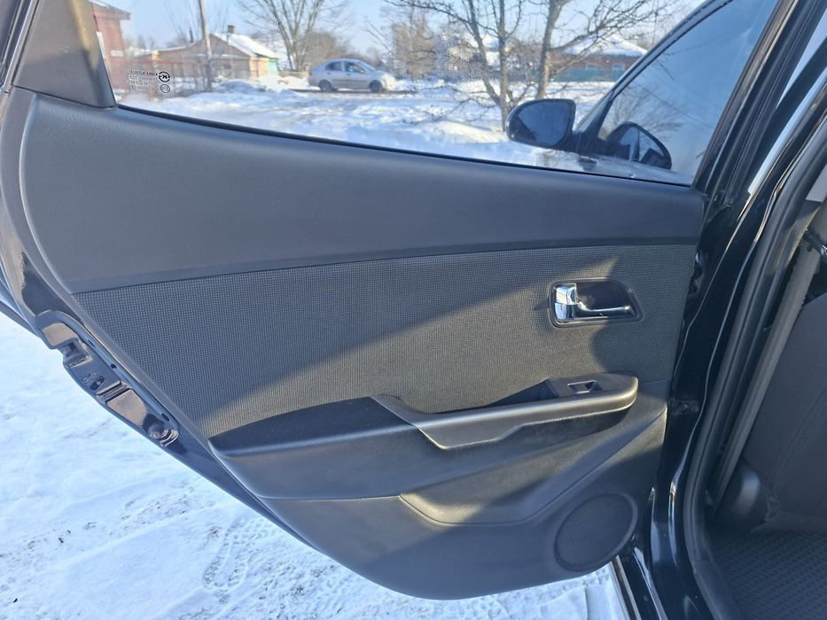 Kia Rio 3 2011 року, 1.6 MPI Газ/бензин, комплектація Prestige