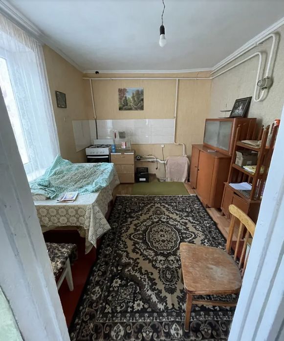Затишний будинок недалеко від міста, простора ділянка 16сот. 46380