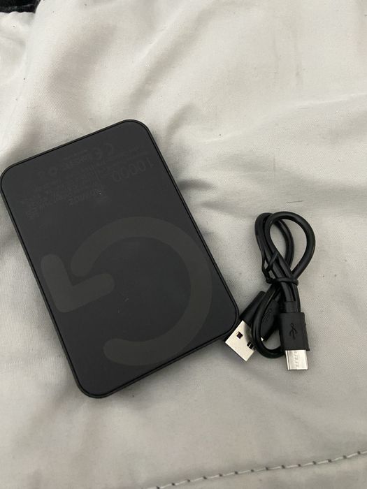 Power bank magnetica