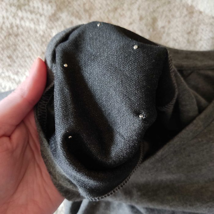 Сірий світшот з перлинами