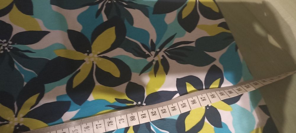 Sprzedam resztkę materiału